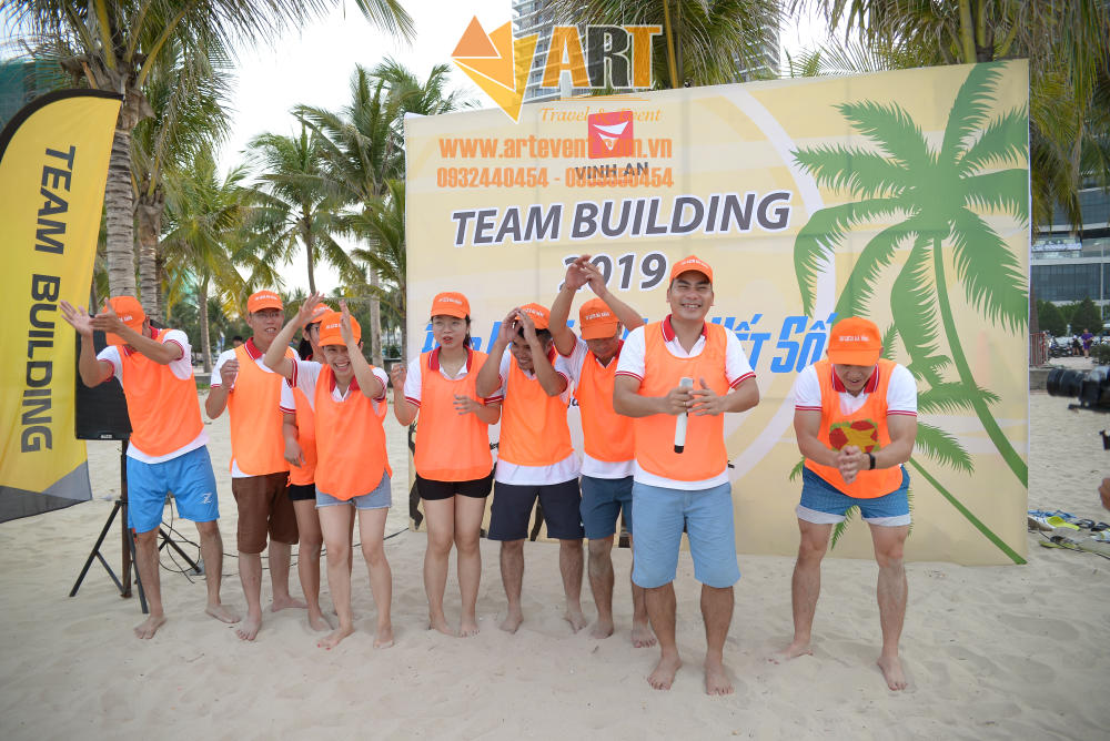 Team Building giúp mọi thành viên cùng tham gia các hoạt động gắn kết