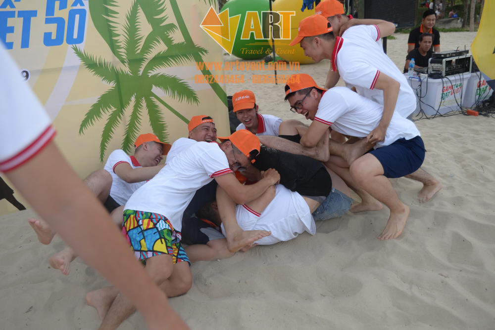 Team Building giúp mọi thành viên cùng tham gia các hoạt động gắn kết