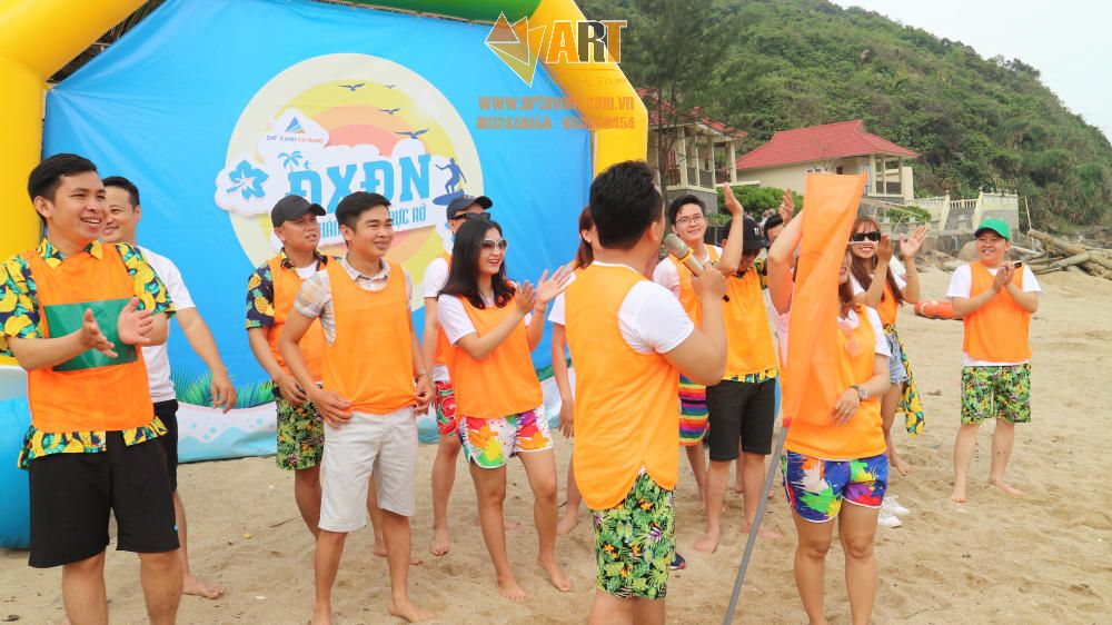 Tổ chức TeamBuilding tại Cảng tiên Sa công ty Đất Xanh Đà Nẵng